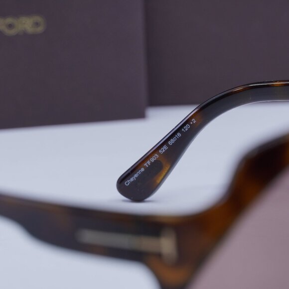 Final Price! Tom Ford Cheyenne FT0903 52E Sunglasses main image 4